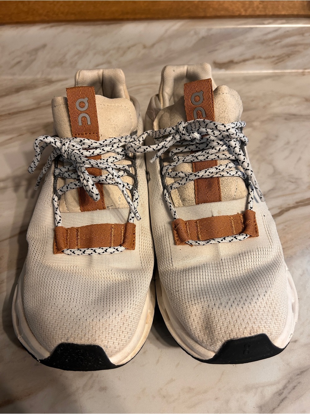 On Running Women’s Shoes on cloud